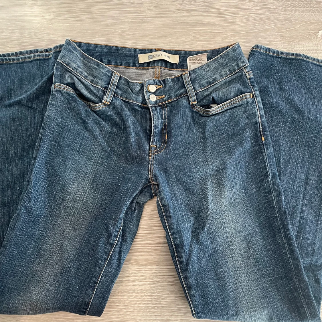 Gap jeans - 90