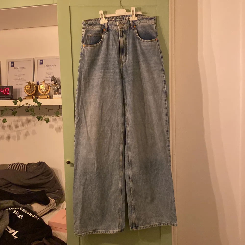 Felköp dem var alldeles för stora för mig, hoppas någon annan kan få användning av dem :). Jeans & Byxor.