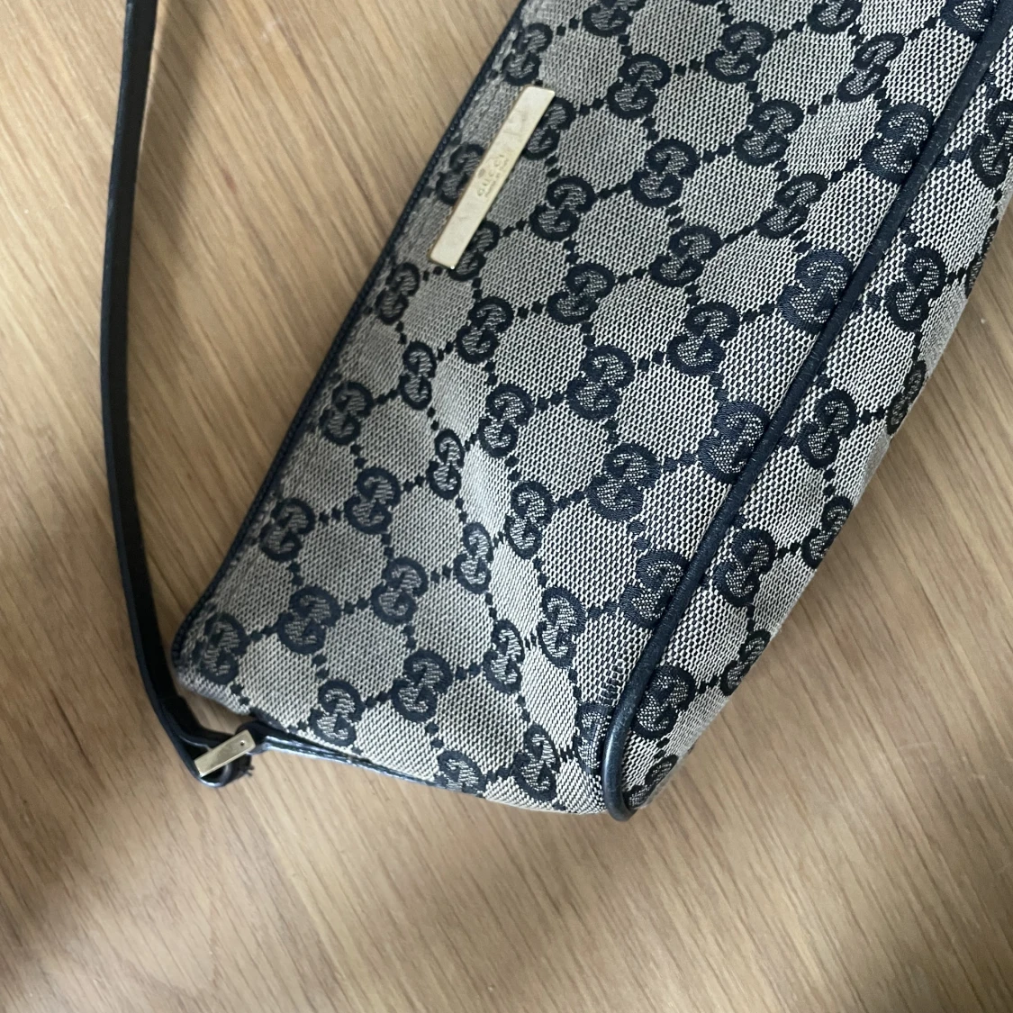 Gucci boat bag  - 90