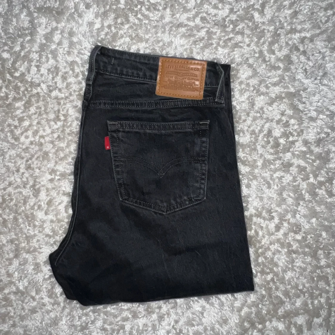 Levis Low Pitch Straight