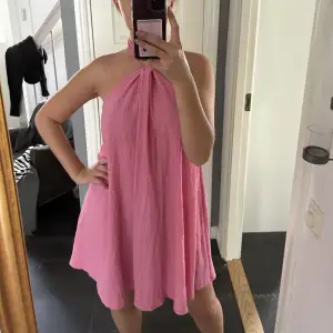 Populära rosa klänningen från HM