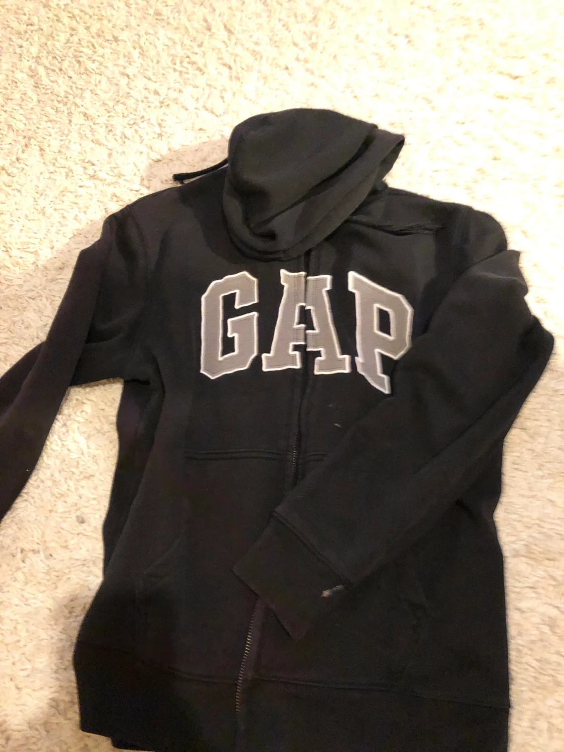 Svart/grå GAP luvtröja