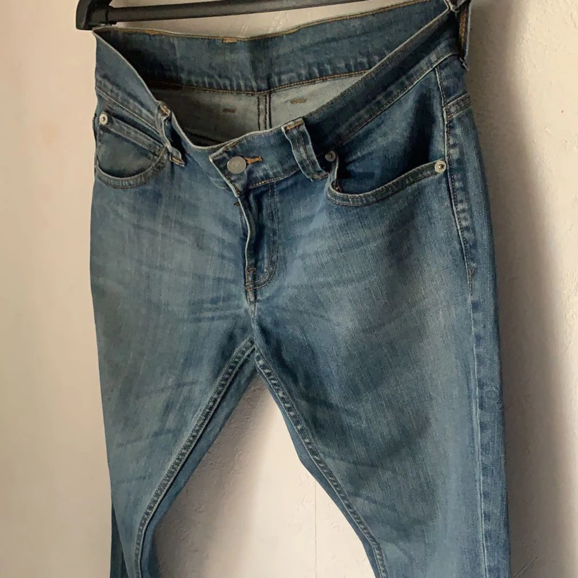 Lågmidjade jeans i ljusblå