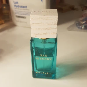 Rituals parfym - Säljer denna parfym som har en så god sommar doft, men jag använde även den mycket på vintern.