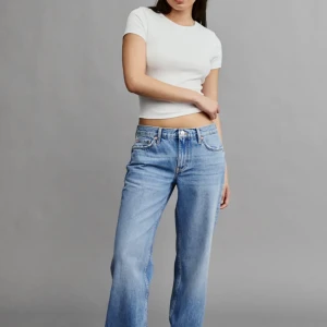 Lågmidjade jeans - Sälder dessa fina Lågmidjade jeans från Gina använda fåtal gånger. Nypris 500kr