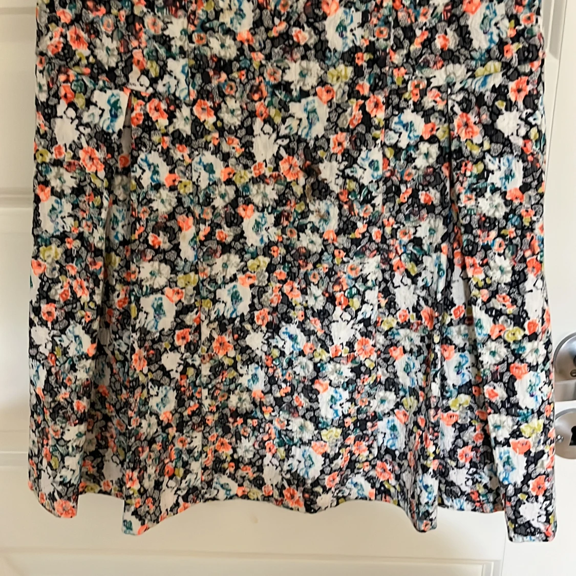 Blommig klänning   - 90