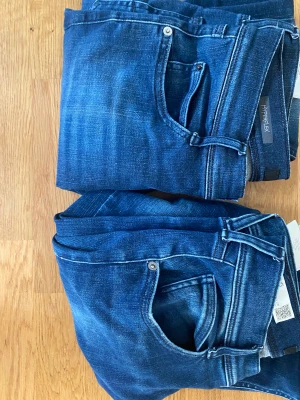 Replay jeans-pris i beskrivning! - Säljer 4 Replay jeans. 550kr/styck. Jag har höjt priset till 550kr eftersom att det är många som vill köpa och jag kan inte svara på alla meddelanden!