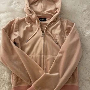 Juicy couture  - Ljus rosa juicy couture  Fåtal använd  Storlek Xs 