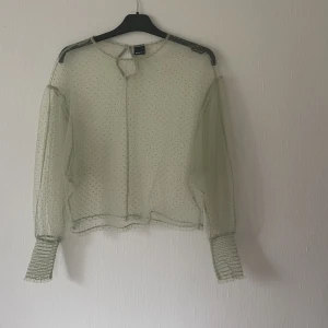 Tröja - Jätte snygg tröja ifrån Gina kommer aldrig till användning❤️90kr+ frakt 