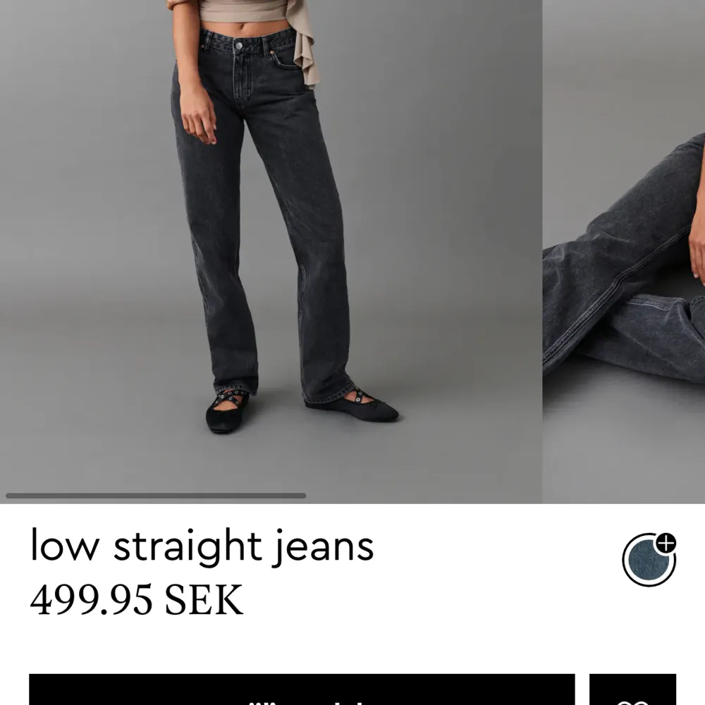 Säljer mina super snygga svarta lågmidjade jeans ifrån Gina i storlek 34. som nya köpt i somras å knappt andvända ❣️ ny pris 499 säljer för 250🤍. Jeans & Byxor.