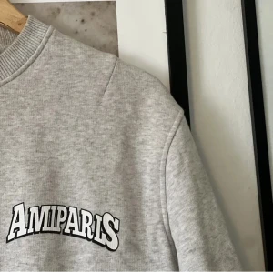 Amiparis - Säljer en ami Paris sweetshirt i bra skick utan några defekter cond 9/10 | skriv vid frågor 