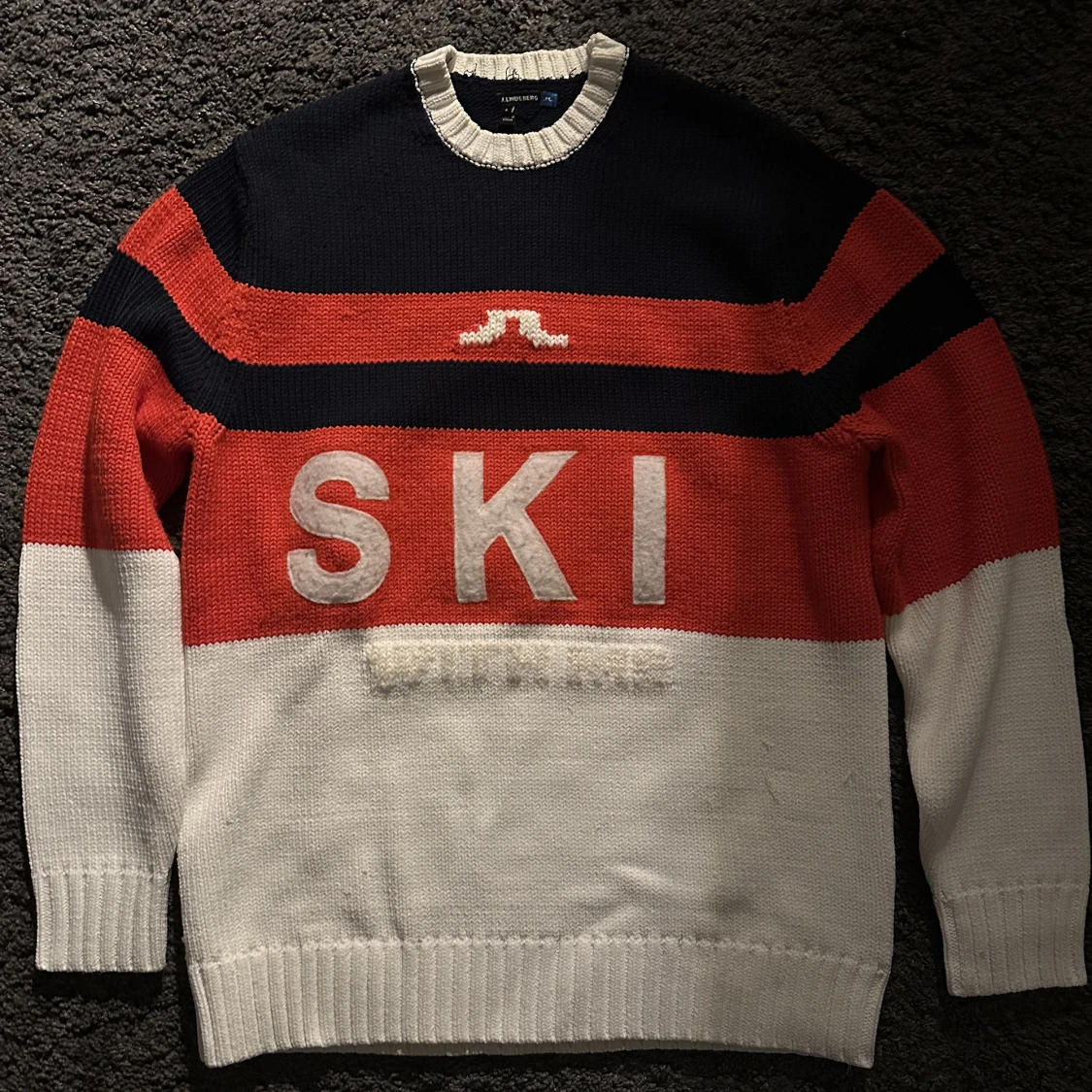 J Lindberg stickad tröja