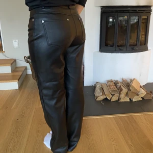 Skinnbyxor - Skinbyxor. Jättebra skick