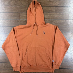 Champion HR Hoodie  - Snygg vintage Hoodie i storlek L! Bara att skriva om du undrar över något🙏