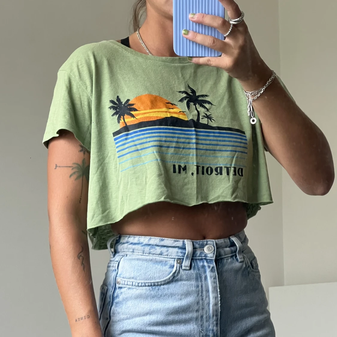 Kort topp från weekday