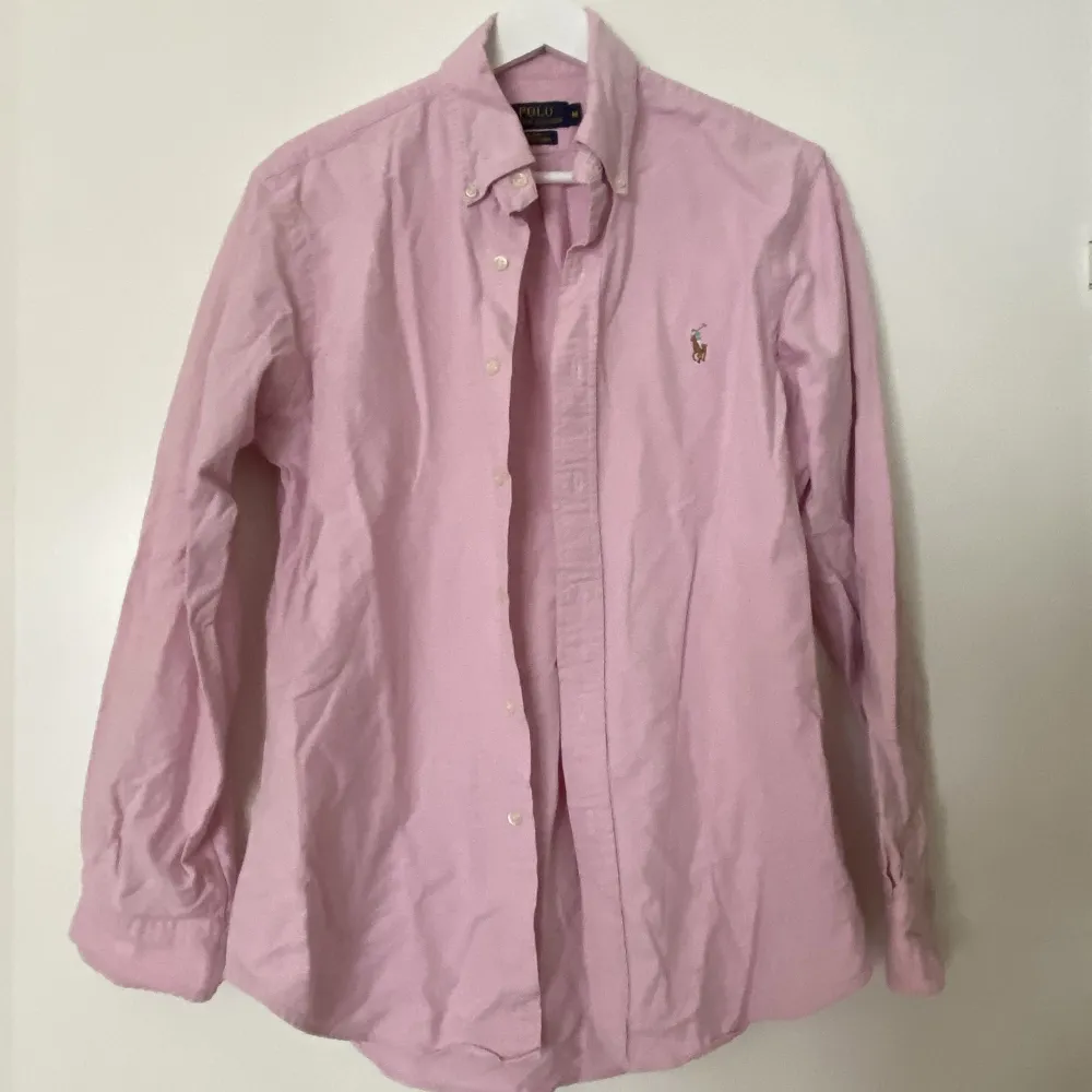 En snygg rosa skjorta från Ralph Lauren!. Skjortor.