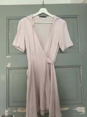 Söt sommarklänning  - Storlek XS