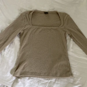 Tröja - Tröja, storlek s. Endast använt en gång. 