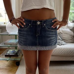 Jeans kjol - Säljer denna super coola jeans kjol 