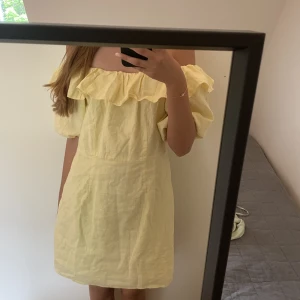 Gul klänning - Så fin somrig gul klänning🧡💓