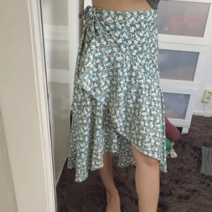 Sommar kjol  - Perfekt för sommaren💚finns mer bilder 