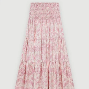 Maje kjol - Säljer denna populära slutsålda Maje långkjolen som passar alla och är super somrig och härlig  passar mig som har xs-s i midjan men har stretchigt material i midjan så passar alla