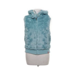 Väst från EDC by Esprit - Skitsnygg pälsväst från EDC by esprit säljs då den inte kommer till användning, kom och köp :-*💕