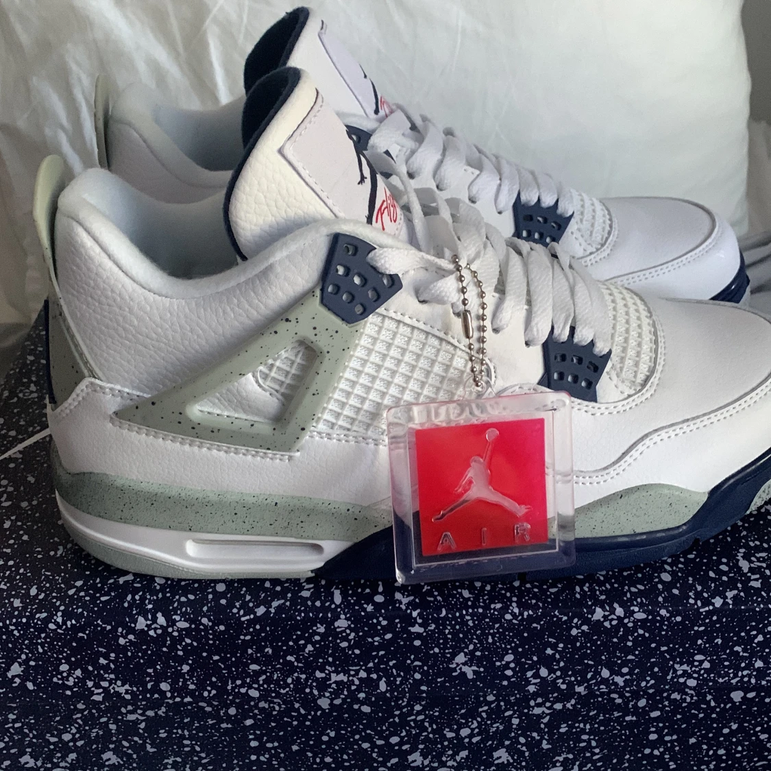 Jordan 4 Midnight Navy