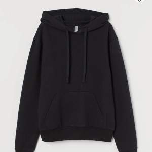 säljer denna super sköna och helt oanvända hoodie ifrån hm💞den är heeelt slutsåld på hemsidan!!