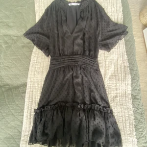 Klänning - Använd en gång utan tecken på användning