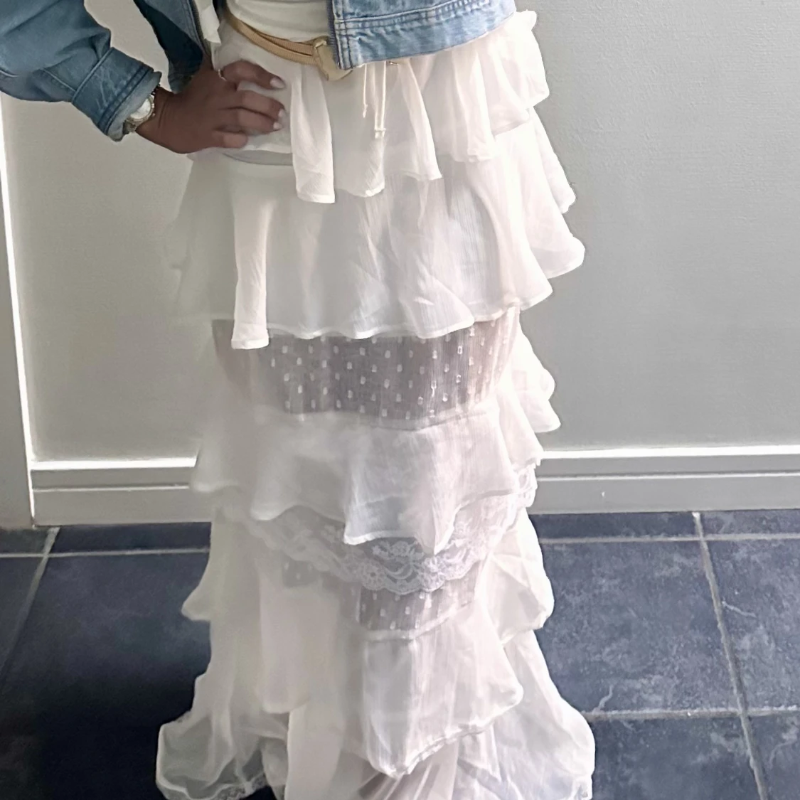 Vit volang lång kjol - 91