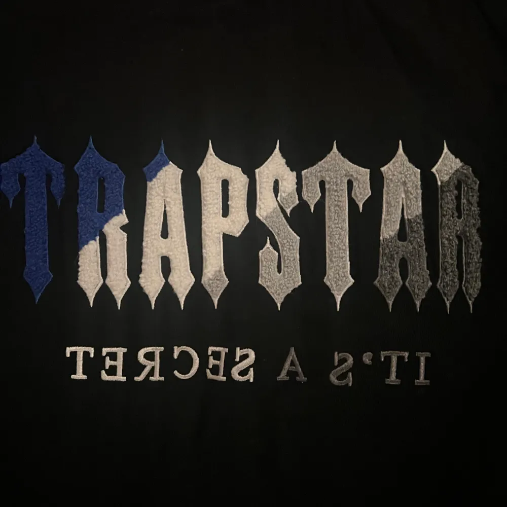 Trapstar t-shirt. T-shirts.