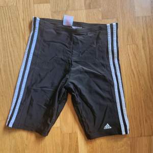 Cykel shorts från addidas