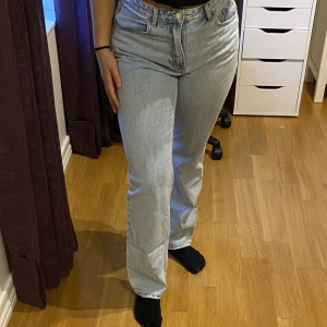 Jeans - Straight jeans från zalando. Storlek 38. Pris går att diskuteras🙌
