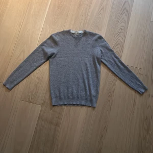 Stenströms merinoull tröja - Stenströms tröja i merinoull. Storlek: Large men passar medium/small. Inga defekter. 