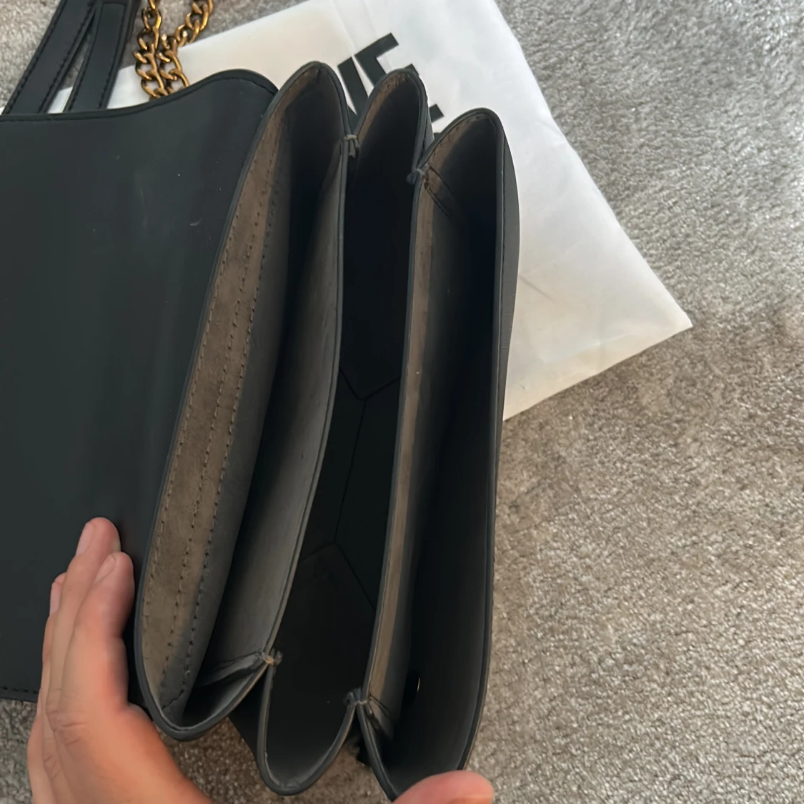 Moschino väska - 90