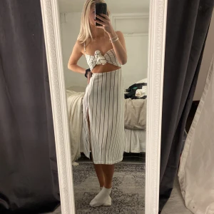 Klänning  - Säljer denna för den ej är min still 