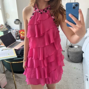 Volang klänning!   - Så snygg volangklänning som kommer vara så snygg i sommar😍😍