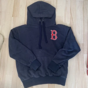 Hoodie  - Vintage boston hoodie