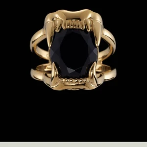 MariaNilsdotter ring  - Säljer min MariaNilsdotter ring då den inte kommer till någon användning längre. Köpt i butik för 5595kr kontakta mig vid frågor💘