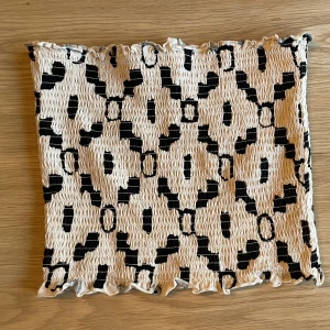 TUBTOPP - H&M - Använd någon enstaka gång. 