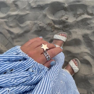 silverring - Justerbar ring som passar alla storlekar! I äkta silver så går att duscha med 💕💕 använd några gånger bara 