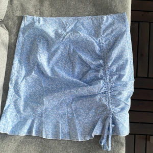 Kjol - Kort kjol från SHEIN men väldigt fin kvalitet 