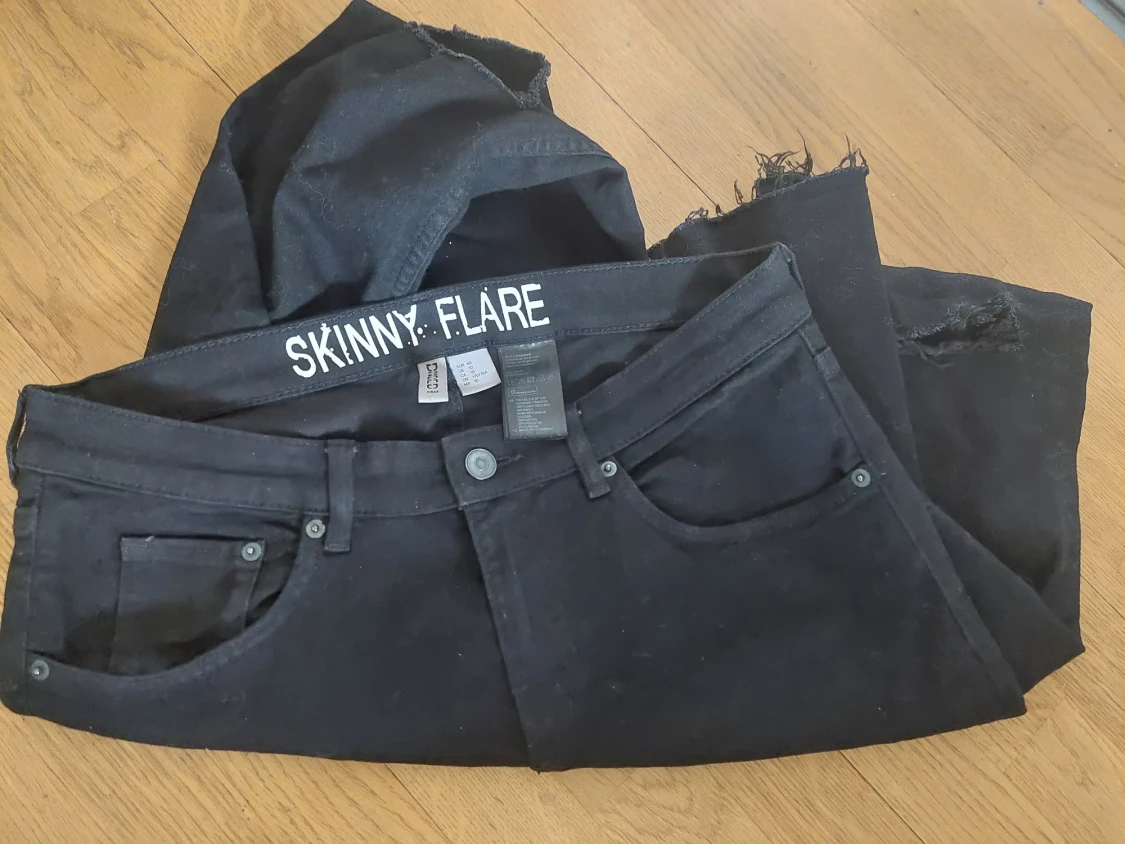 Utsvängda jeans hög midja - 90