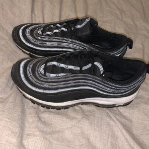 Skor - Ett par Nike air Max 97, använda ett par gånger men i perfekt skick