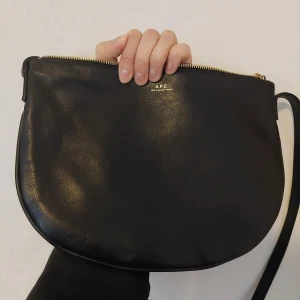 A.P.C. Maelys leather cross-body bag - Used less than 10 times (because it's actually too small for me). No damages.  The strap is adjustable but not removable.  Dust bag is included.  Do contact me if you want to see more photos or have any questions.