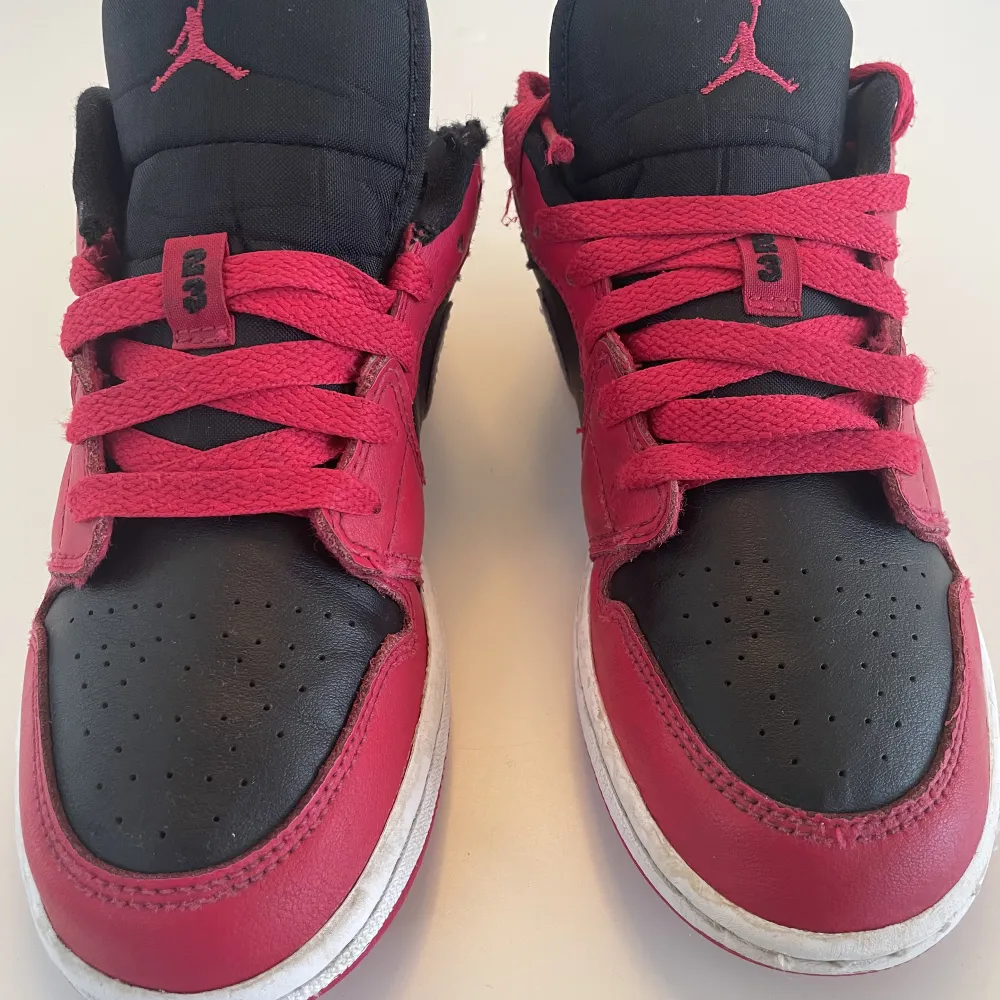 Nike Air Jordan Very Berry . Skor.