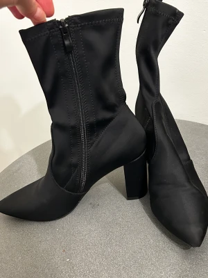 Boots  - Riktigt snygga och bekväma boots från Nelly i storlek 37 