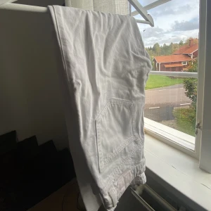 Jeans - Jeans från weekday i modell rowe  W26 L32