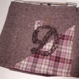 Vintage kjol DKNY - Jättefin Kjol från DKNY. Aldrig använd Storlek M